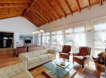 Casa · 430m² · 6 Ambientes · 4 Cocheras · Casa en Venta City Bell
