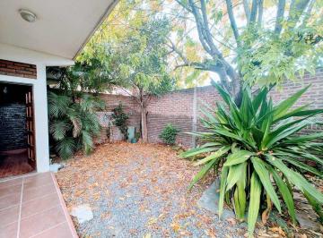 PH · 110m² · 5 Ambientes · 1 Cochera · PH Tipo Casa 5 Ambientes en Quilmes