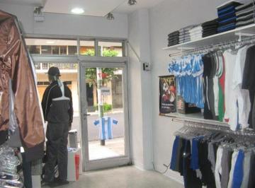 Local comercial · 20m² · Excelente Local Al Frente - Caballito - Pque Rivadavia