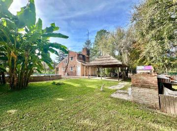 Quinta vacacional · 193m² · 3 Dormitorios · 1 Cochera · Venta Quinta 5 Amb 2 Lotes en Lujan Pileta