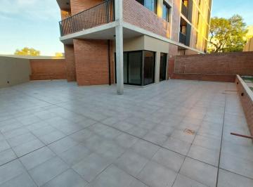 Departamento · 83m² · 3 Ambientes · Alberdi. Venta Departamento Dos Dorm. con Gran Patio! Artigas 200