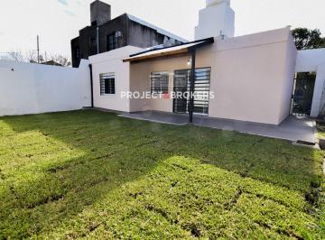 Casa de 3 ambientes, Morón · Preciosa Casa en Castelar