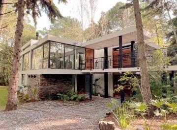 Casa · 447m² · 6 Ambientes · Casa en Venta en Cariló