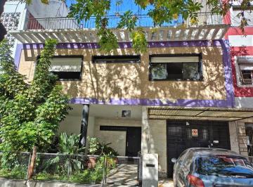 FACHADA EDIFICIO · Enorme Casa en Duplex en El Barrio de Versalles (U$s. -)