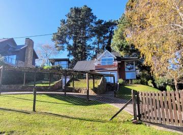 Casa · 115m² · 4 Ambientes · Hermoso Chalet en Balcones del Golf - Sierra de Los Padres