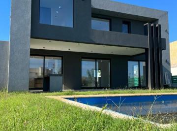 Casa · 280m² · 4 Ambientes · 2 Cocheras · Casa - Puertos del Lago Venta 4 Ambientes