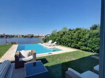 Casa · 320m² · 7 Ambientes · 4 Cocheras · Casa en Alq. Temporario en Barbarita, General Pacheco, Tigre