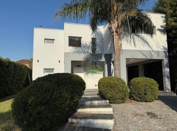 Casa de 5 ambientes, Berazategui · Casa en Alquiler en Altos de Hudson