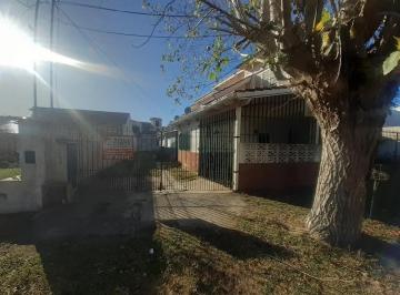 Casa · 149m² · 3 Ambientes · 2 Cocheras · Casa en Venta - 2 Dorm. 2 Baños - 200 m² Totales - San Clemente del Tuyú