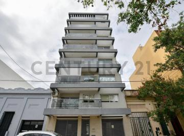 Departamento · 116m² · 3 Ambientes · 1 Cochera · Departamento en Venta 2 Dorm. con Terraza Propia en La Plata