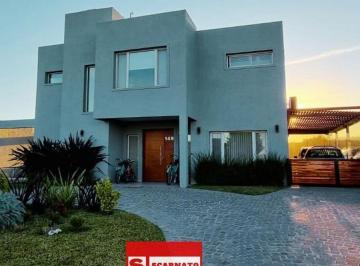 Casa · 700ha · 4 Ambientes · Venta de Casa en La Horqueta de Echeverria - Canning
