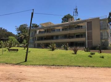 Departamento · 90m² · 4 Ambientes · 1 Cochera · Departamento - Punta del Este
