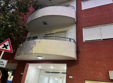 Departamento de 1 ambiente, Floresta · Departamento Al Frente 2 Amb