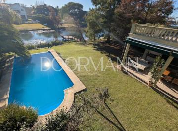 Casa · 473m² · 7 Ambientes · 5 Cocheras · Casa en Venta a La Laguna Castores Nordelta