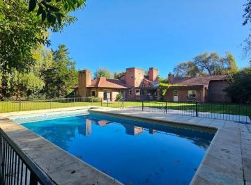 Casa · 307m² · 5 Ambientes · 3 Cocheras · Casa en Venta de 5 Ambientes en Country Cardales