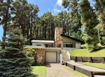 Casa · 186m² · 5 Ambientes · 1 Cochera · Venta Casa 5 Ambientes Pinamar Zona Centro