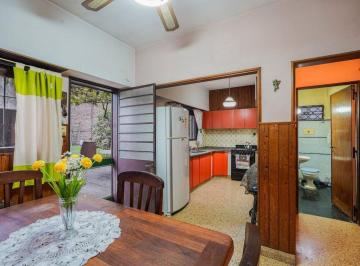 Casa · 157m² · 4 Ambientes · 2 Cocheras · Venta Casa 4 Ambientes Villa de Mayo