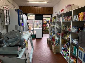 Local comercial · 28m² · Venta de Local en Ciudad Jardin - Permuta