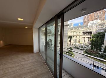 Departamento · 80m² · 2 Ambientes · Alquiler de Amplio Loft Apto Profesional con Balcón
