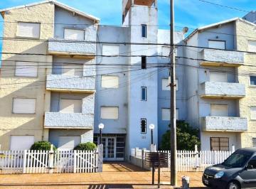 Departamento · 40m² · 2 Ambientes · 1 Cochera · Departamento 2 Ambientes con Cochera Frente Al Mar!