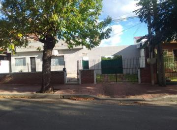 Casa · 102m² · 8 Ambientes · 1 Cochera · Gran Oportunidad de Compra