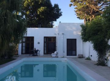 Casa de 4 ambientes, San Miguel · Casa en Alquiler Temporario