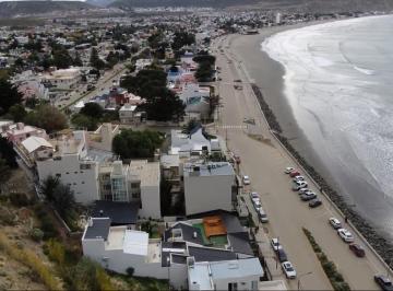 Casa de 5 ambientes, Rada Tilly · Costanera Punta Sur con Pileta