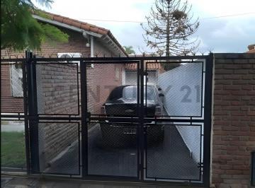 PH · 120m² · 4 Ambientes · 2 Cocheras · Excelente PH 4 Amb en Venta - Villa Luzuriaga.