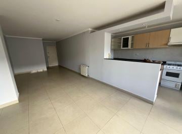 Departamento · 90m² · 4 Ambientes · 1 Cochera · Departamento en Centro