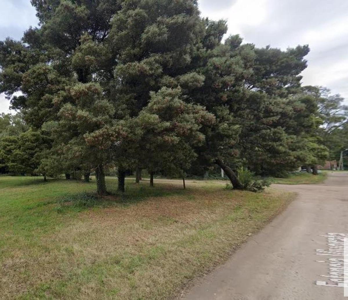 Terreno en venta de 587 m² en Santa Celina, orientación noroeste