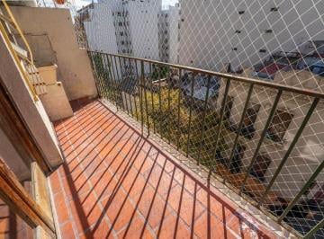 Departamento · 47m² · 3 Ambientes · Venta Depto 3 Amb Frente 2 Balcones Sol Flores
