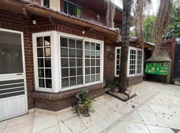 Casa · 310m² · 4 Ambientes · 2 Cocheras · Venta Casa 5 Amb con Local y Quincho Quilmes