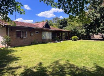 Quinta vacacional · 134m² · 2 Dormitorios · 1 Cochera · Casa Quinta en Venta José C Paz C/pileta, Parrilla