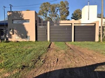 Casa · 100m² · 2 Ambientes · 2 Cocheras · Casa en Venta - 1 Dormitorio - Lote 400 m² - Lisandro Olmos Etcheverry