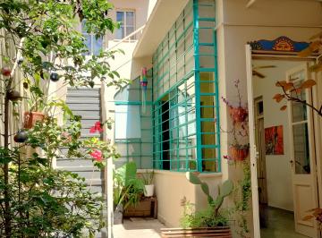 PH de 5 ambientes, Villa Ortuzar · PH con Patio y Terraza a Una Cuadra del Subte B