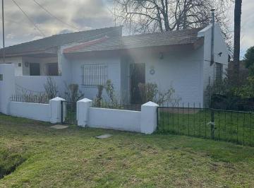 Casa · 44m² · 2 Ambientes · 1 Cochera · Casa en Venta - 1 Dormitorio 1 Baño - Cochera - 338 m² - Chascomús