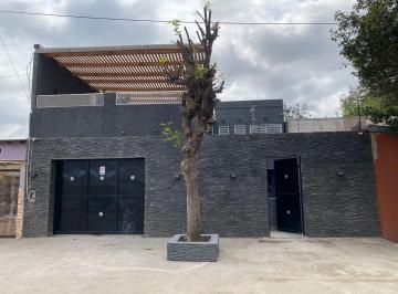 Casa · 120m² · 6 Ambientes · 1 Cochera · Casa en Venta - 5 Dorm. 2 Baños - Cochera - 200 m² - Malvinas Argentinas