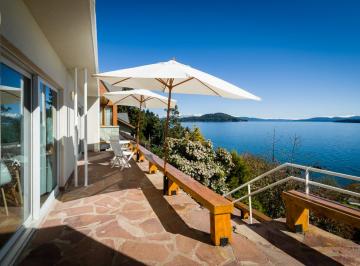 Edificio , San Carlos de Bariloche · Edificio de Departamentos de Alquiler Turistico en Bariloche con Costa del Lago