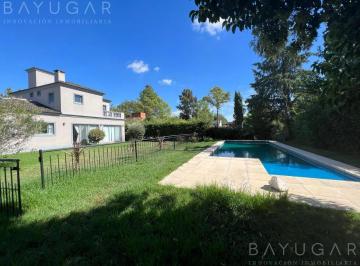Casa · 212m² · 5 Ambientes · 2 Cocheras · Venta Casa - Barrio Privado La Casualidad - Pilar