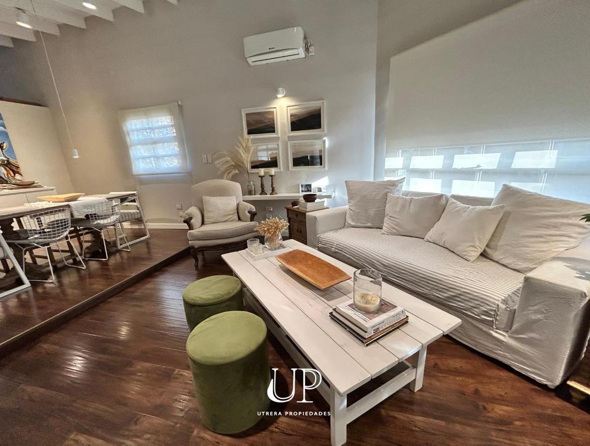 Casa 7 amb, 190m² con pileta climatizada y cochera — San José
