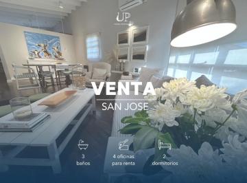 Casa · 190m² · 7 Ambientes · 1 Cochera · Casa y Oficinas en B. San Jose
