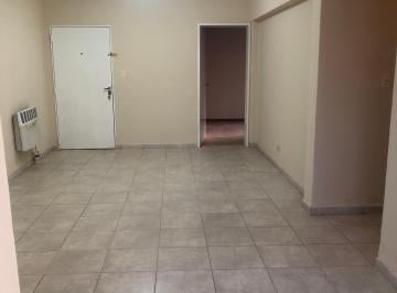 Departamento de 5 ambientes, Neuquén · L&m:alquila:dpto.3d. Amplio, p. B. altabarda