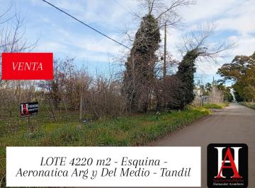 Terreno , Tandil · Venta - Lote 4220 m² - Esquina - Aeronautica Argentina y del Medio - Tandil