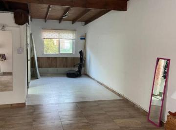 Casa · 120m² · 5 Ambientes · Casa en Venta - 3 Dorm. 2 Baños - Claypole
