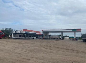 Local comercial · 990m² · Venta de Estación de Servicio y Hotel, Pozo Hondo