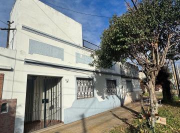 PH · 73m² · 3 Ambientes · PH en Venta Al Frente. 3 Ambientes. Independiente