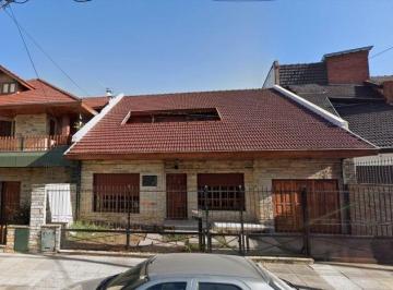 JAP-JAP-2211_2 · Alquiler de Casa 4 Ambientes en Centro, San Justo