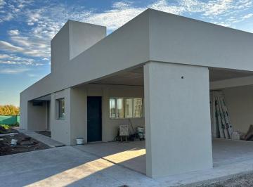 Casa · 197m² · 4 Ambientes · 2 Cocheras · Proyecto Llave en Mano en La Concepcion de Lujan