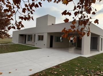 Casa · 197m² · 4 Ambientes · 2 Cocheras · Proyecto Llave en Mano en La Concepcion de Lujan