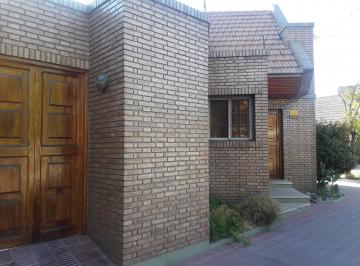 Casa de 5 ambientes, Guaymallén · Dorrego, Guaymallén